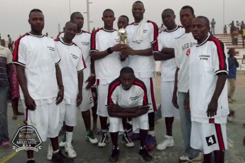 Even under the baskets, Mazembe smashes...