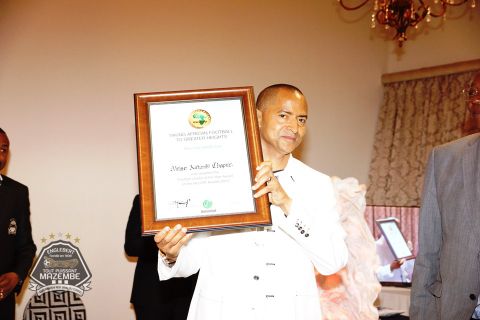 Moïse KATUMBI received his trophy