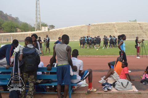 Dans la foire du Stade Modibo Keita
