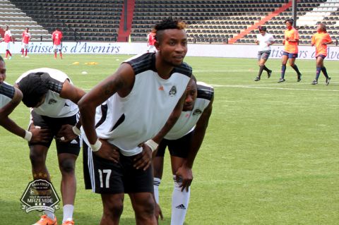 Les yeux tournés vers le Japon...