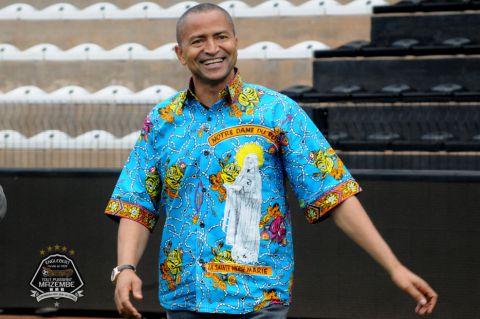 KATUMBI suit la préparation à la loupe
