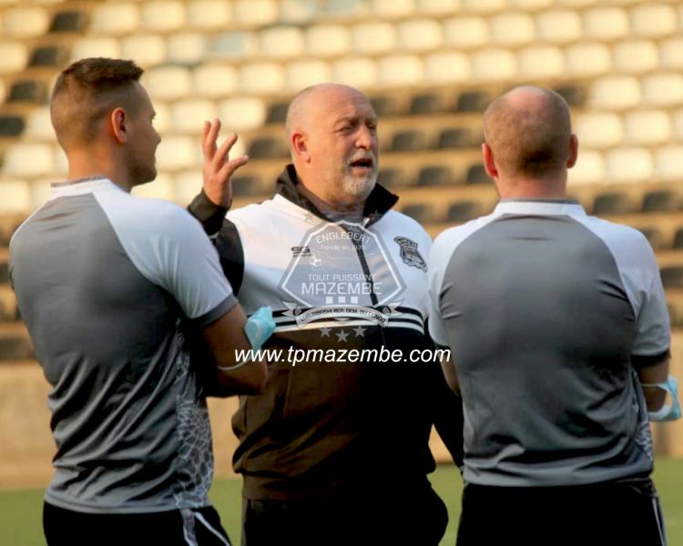 MIHAYO a remis les clefs à DUMAS