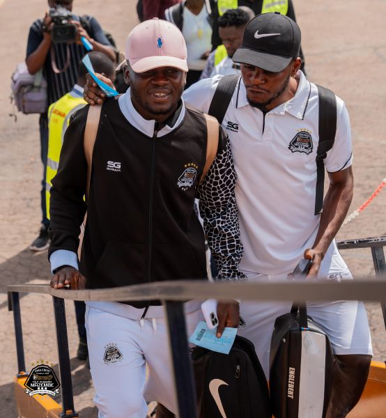 Avec 20 Corbeaux à Luluabourg